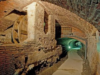 Il Museo di Pistoia Sotterranea,. che conduce il visitatore in un affascinante percorso archeologico nei segreti della città, è uno degli esempi d'eccellenza dell'impegno toscano per il turismo accessibile.