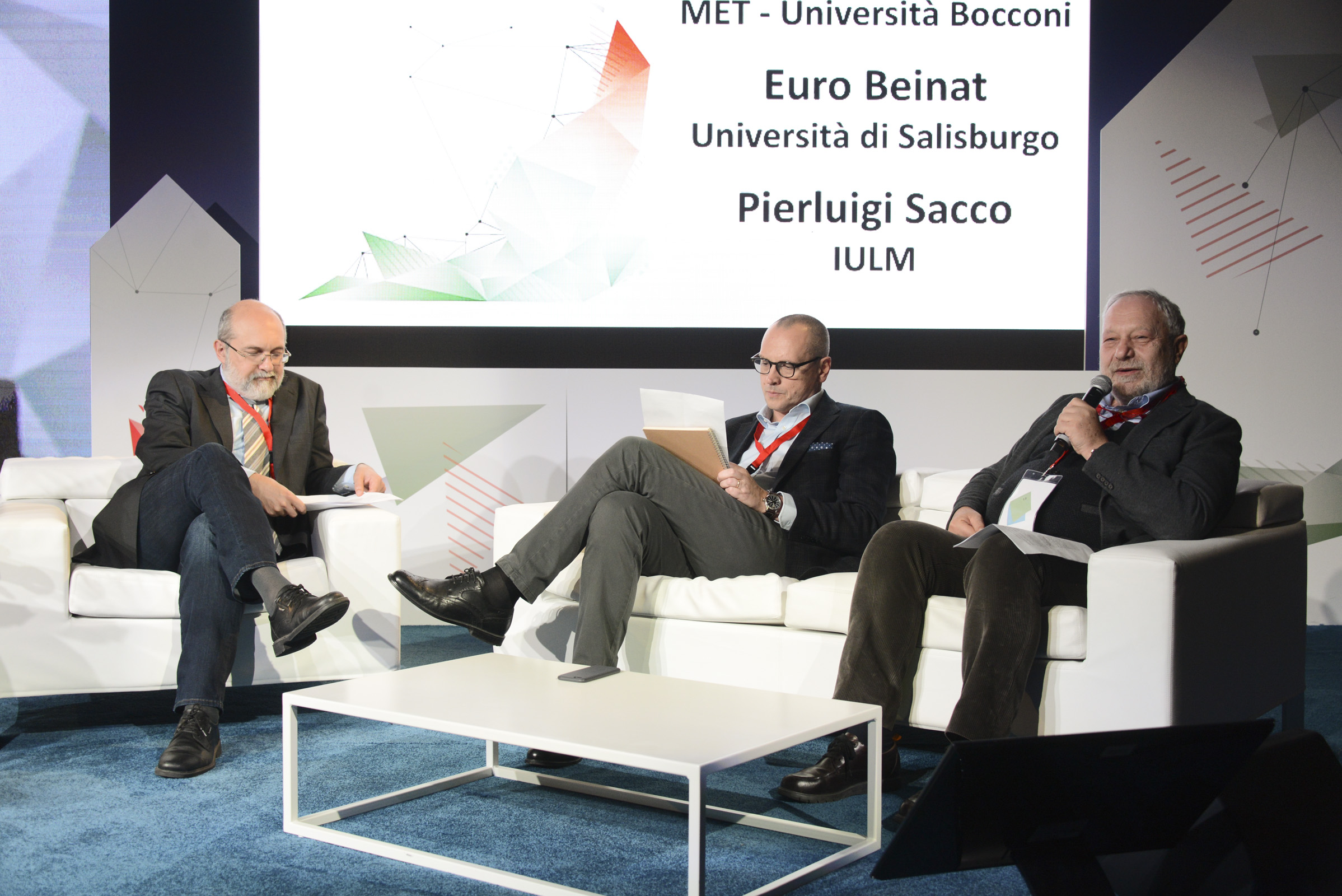 Pierluigi Sacco, Euro Beinat e Rodolfo Baggio hanno guidato la discussione sui tre temi chiave di Ecosistemi Digitali.
