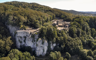 A piedi tra gli eremi più suggestivi della Toscana