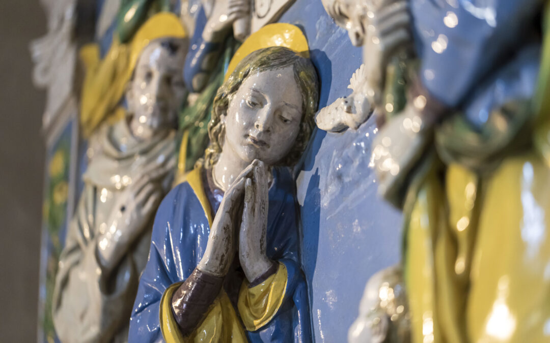 La Verna, Sansepolcro e Arezzo: sulla Via di Francesco, tre tappe per ammirare le Robbiane