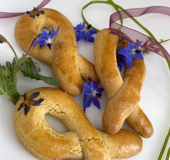 Tra sacro e profano: dolci Pasquali che parlano d’amore, la Sportella e il Ceremito dell’isola d’Elba