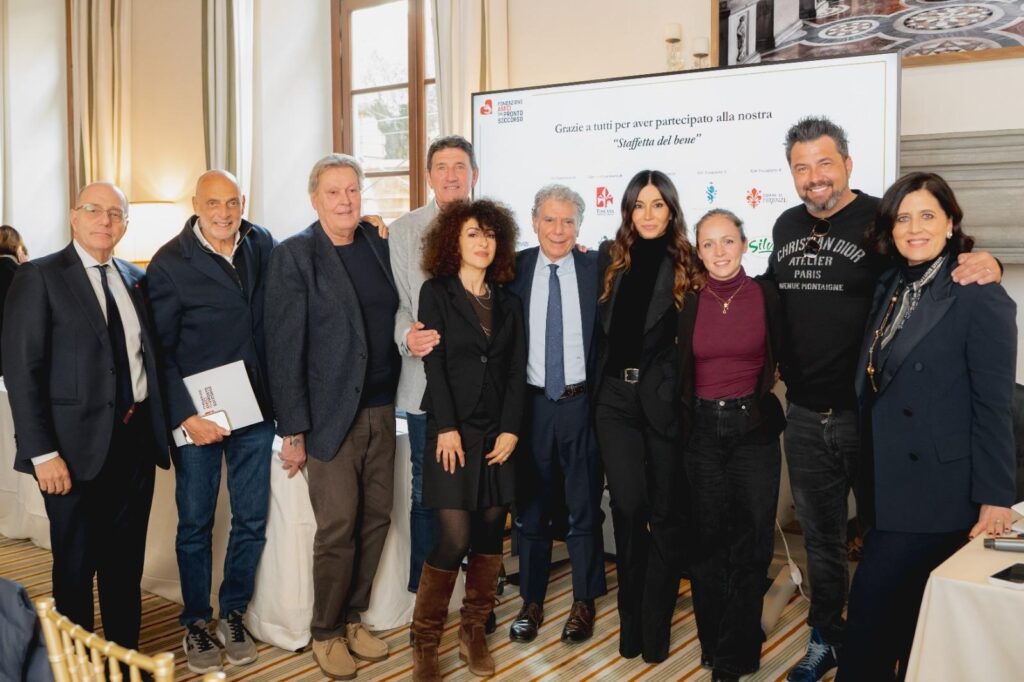 Foto di gruppo post conferenza stampa