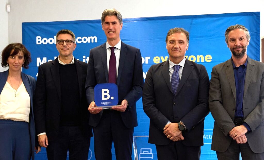 Immagine: Montepulciano tra le dieci destinazioni più accoglienti al mondo, Marras a premiazione