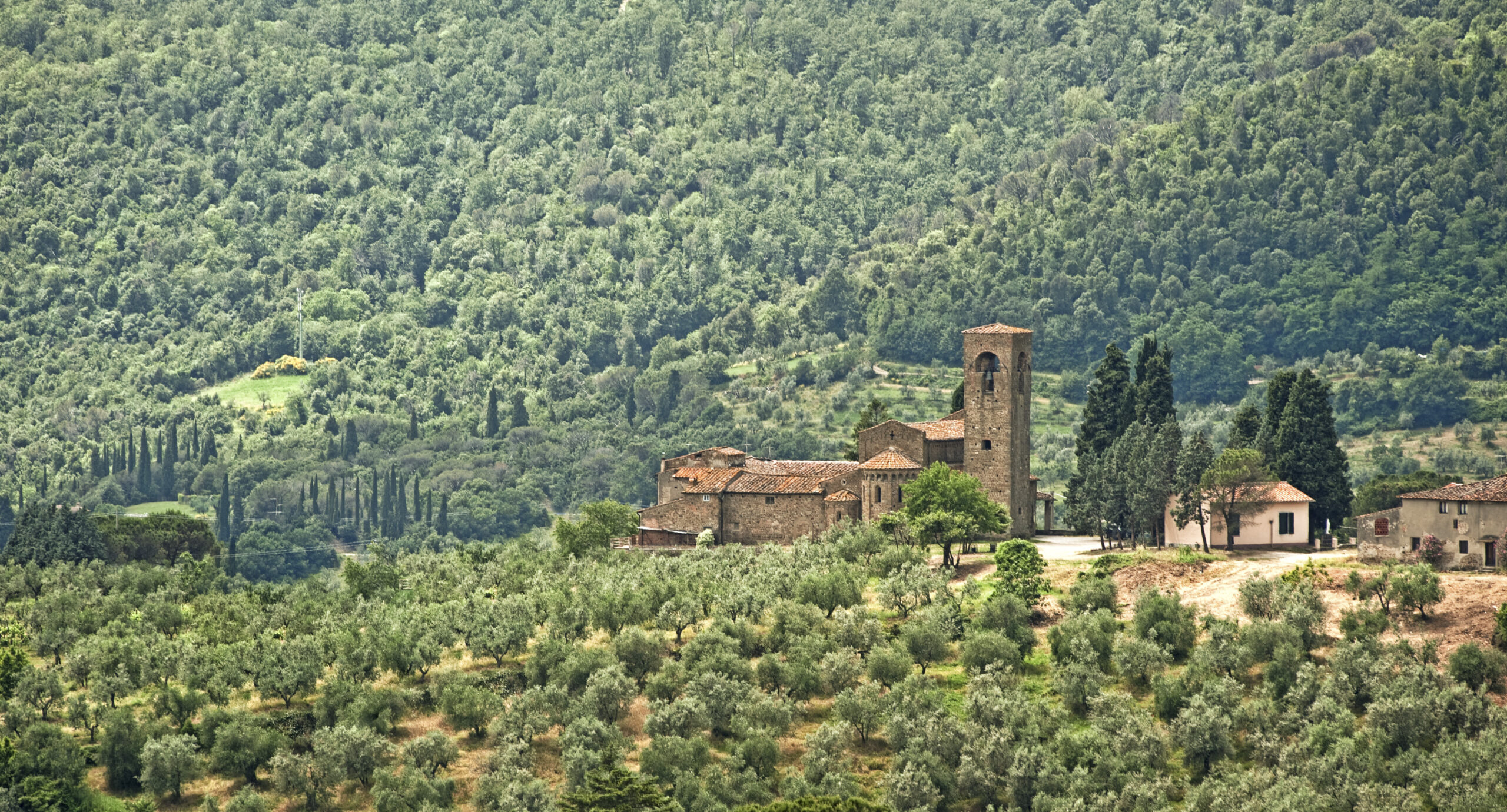 San Leonardo ad Artimino – ph Francesco Bolognini Panorama della pieve di San Leonardo ad Artimino