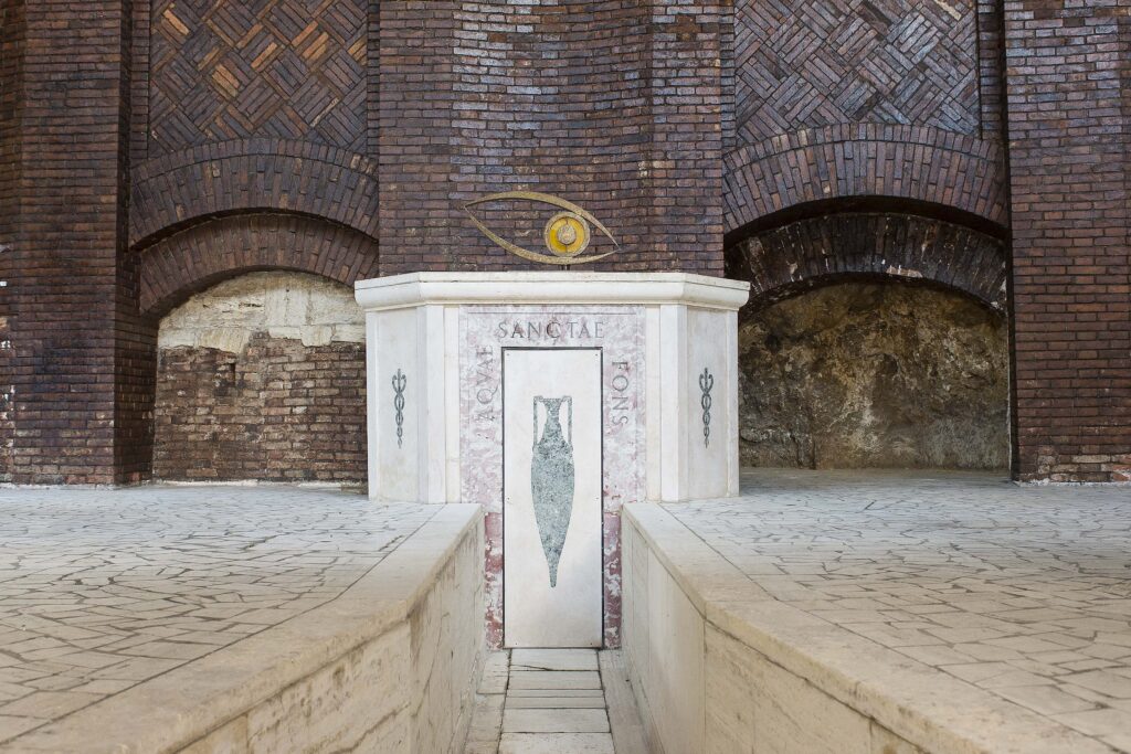 Nell'immagine la fonte dell'acqua delle Terme di Chianciano