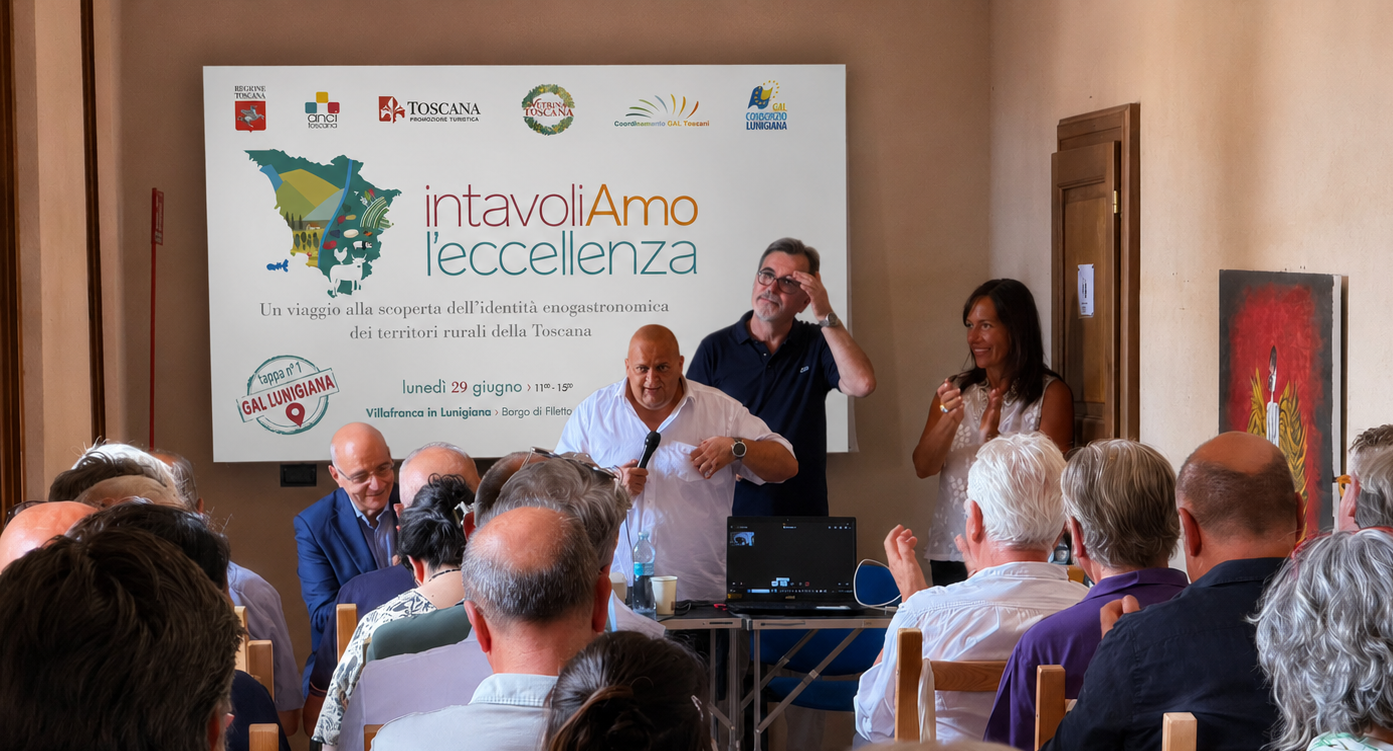 Nell'immagine di copertina un'immagine dell'incontro con il Sindaco Filipp Bellosi